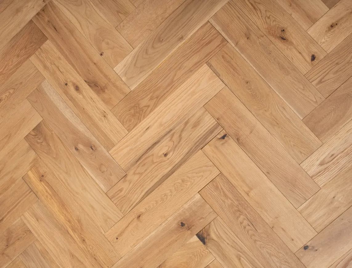Salisbury Solid Herringbone Oak flooring