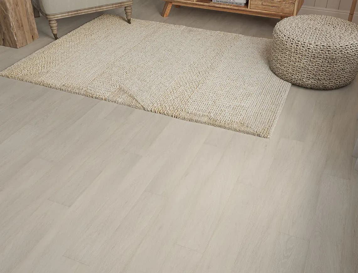 VarioClic 12mm Genova Laminate in a room
